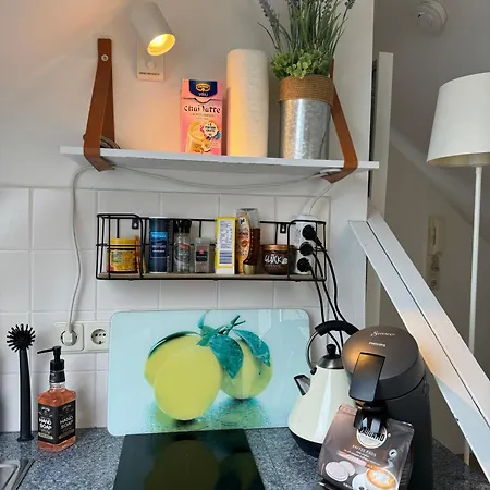 Appartement Freundliches City-apartment Mit Balkon & Skyline-blick - Easy